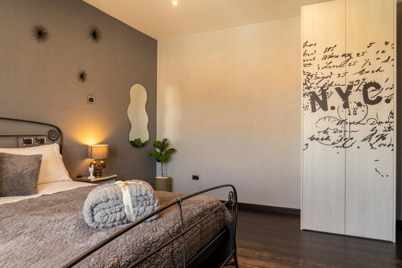 Nettuno'S Suite Neapol Zewnętrze zdjęcie